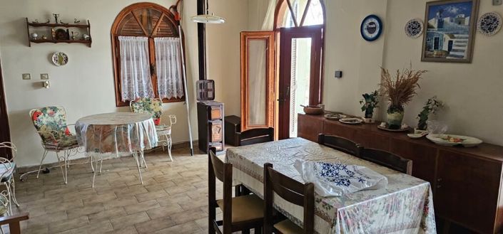 Image No.12-3 Bed Property for sale