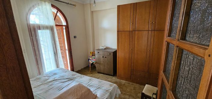 Image No.15-3 Bed Property for sale