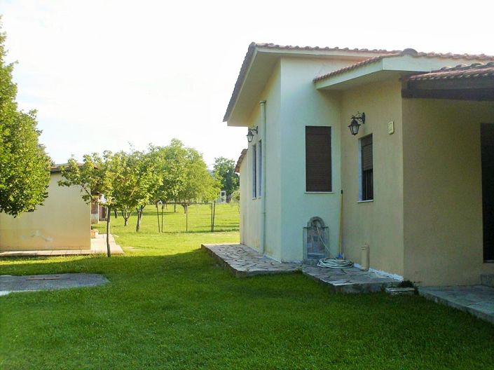 Image No.21-3 Bed Property for sale