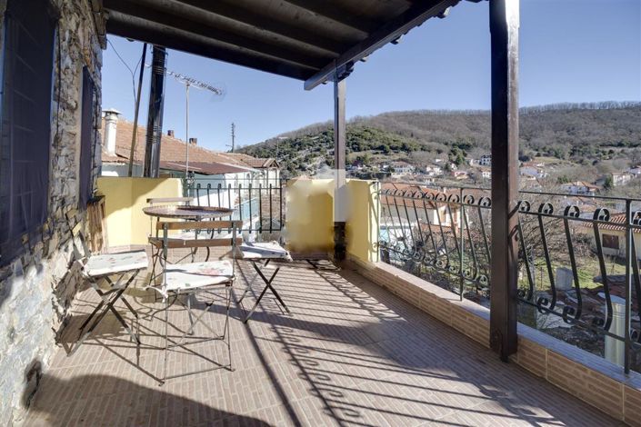 Image No.19-2 Bed Property for sale