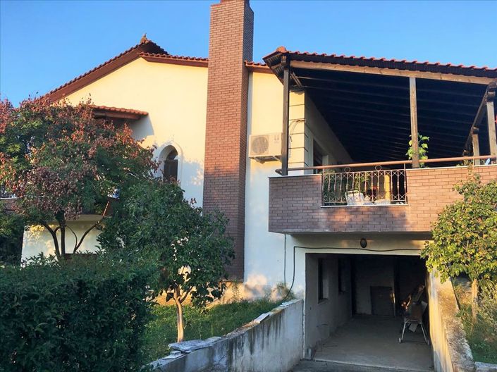 Image No.3-5 Bed Property for sale