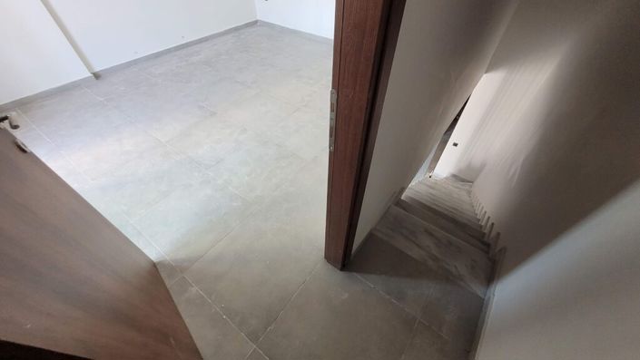 Image No.13-1 Bed Duplex for sale