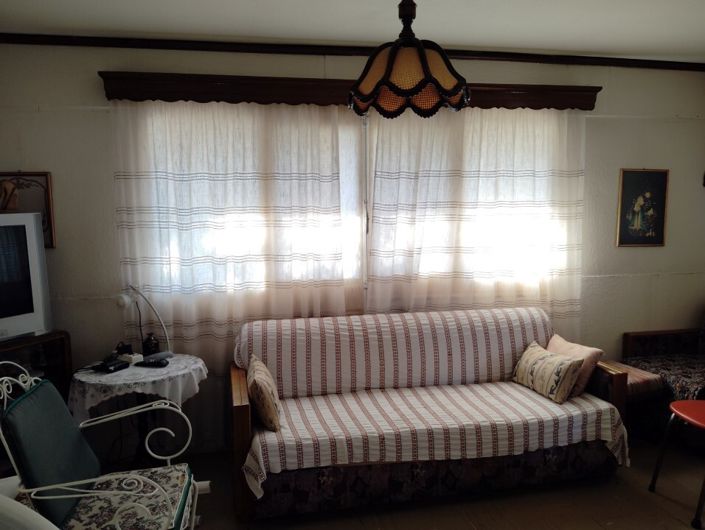 Image No.21-1 Bed Property for sale