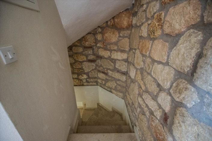 Image No.22-3 Bed Maisonette for sale