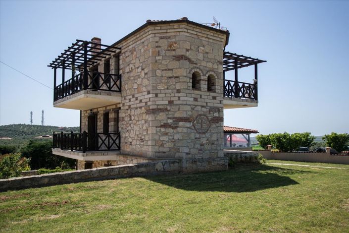 Image No.3-3 Bed Maisonette for sale