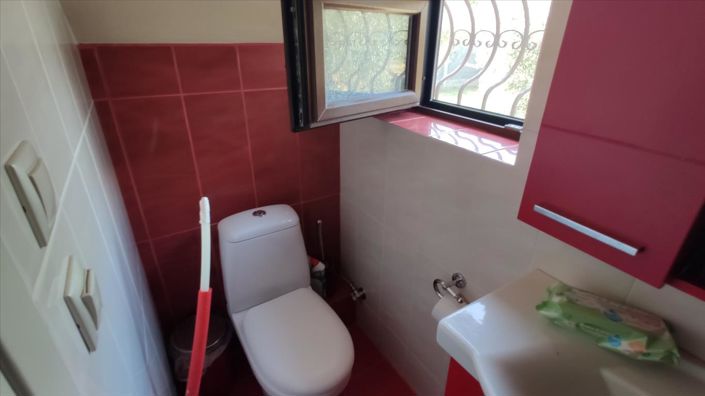 Image No.26-3 Bed Property for sale