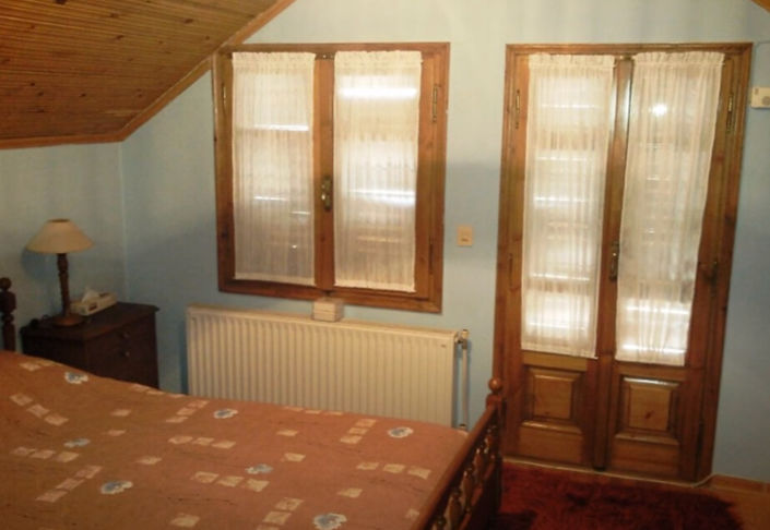 Image No.10-5 Bed Property for sale