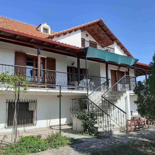 Image No.2-5 Bed Property for sale