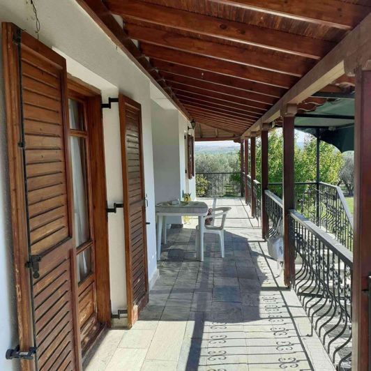 Image No.3-5 Bed Property for sale