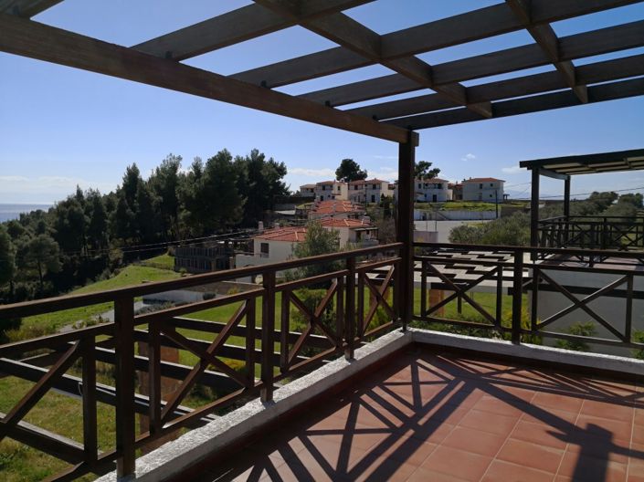 Image No.3-3 Bed Property for sale