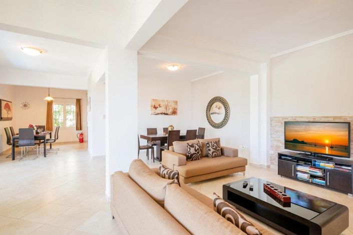 Image No.9-4 Bed Villa for sale