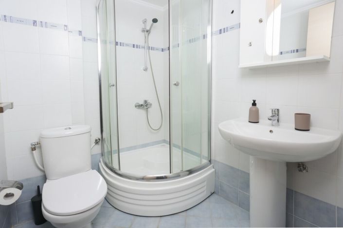 Image No.11-3 Bed Property for sale