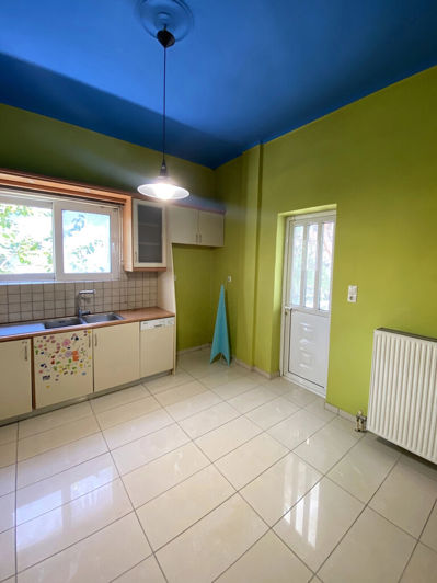 Image No.19-3 Bed Flat for sale