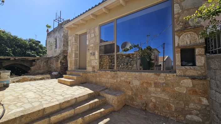 Image No.1-2 Bed Property for sale