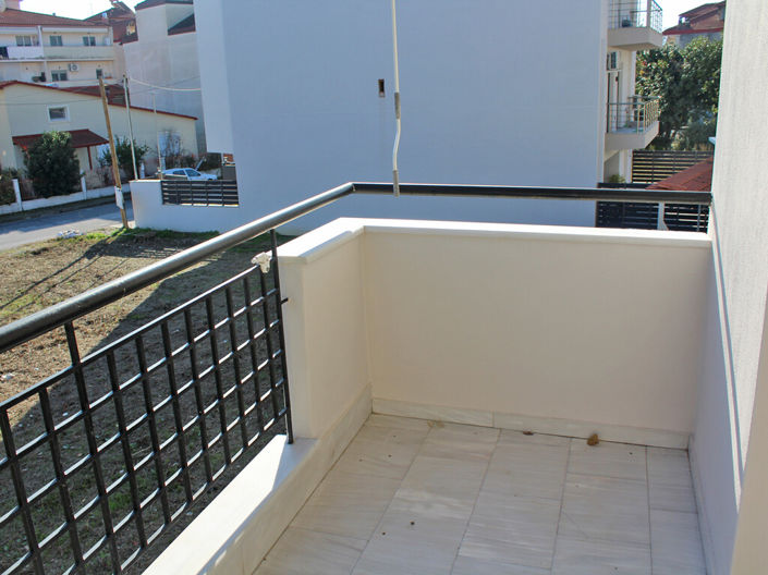 Image No.10-2 Bed Flat for sale