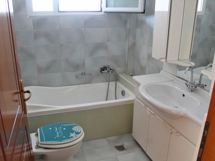 Image No.13-2 Bed Flat for sale