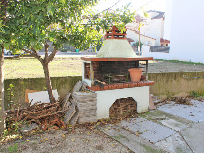 Image No.17-2 Bed Flat for sale