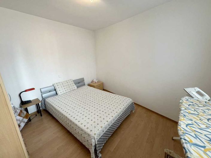 Image No.22-2 Bed Flat for sale