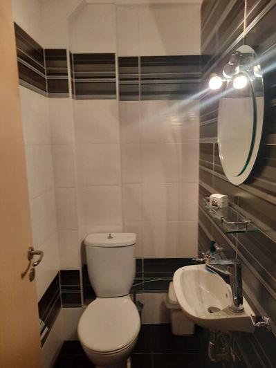 Image No.16-2 Bed Flat for sale