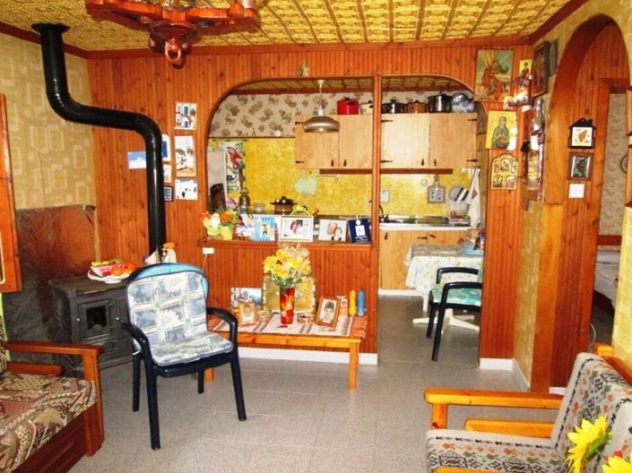 Image No.18-2 Bed Property for sale