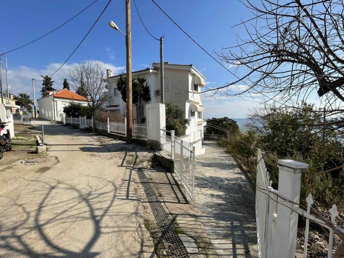 Image No.5-Villa for sale