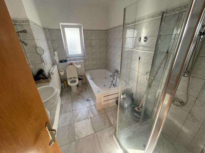 Image No.26-Villa for sale