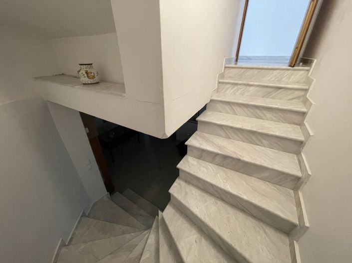 Image No.28-Villa for sale