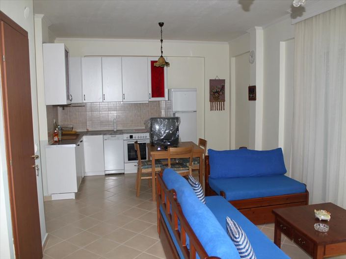 Image No.10-2 Bed Property for sale