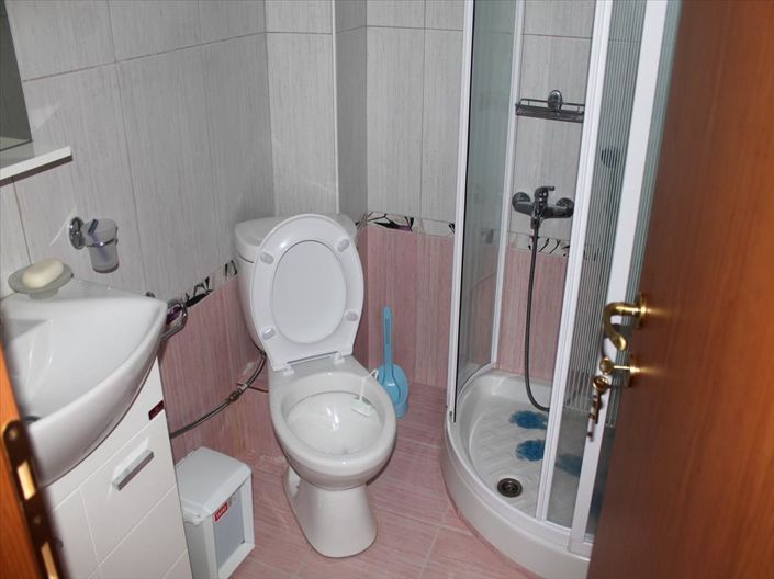 Image No.13-2 Bed Property for sale