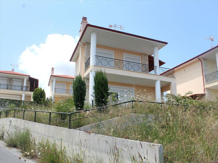 Image No.16-2 Bed Property for sale