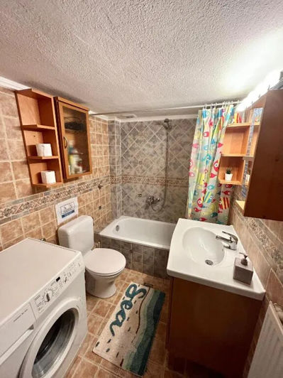 Image No.11-2 Bed Flat for sale