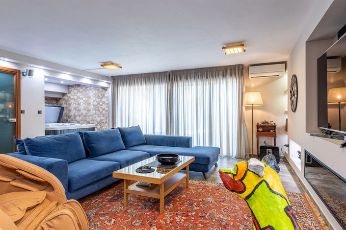 Image No.12-4 Bed Villa for sale