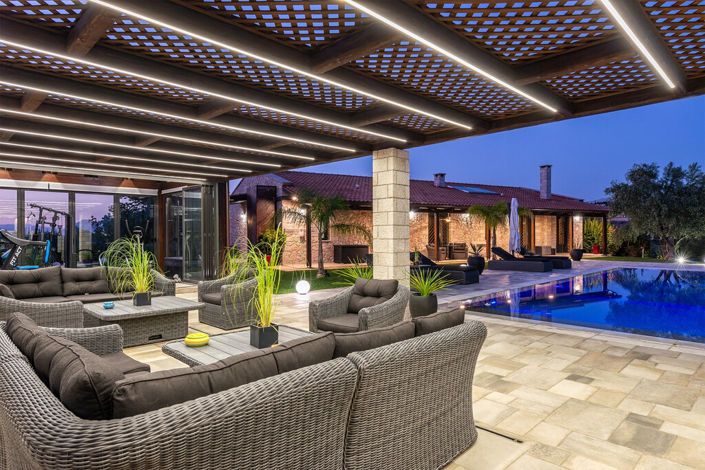 Image No.2-4 Bed Villa for sale