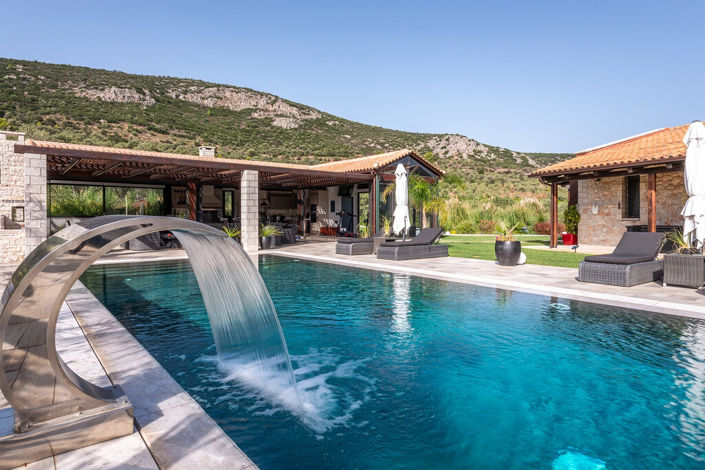 Image No.3-4 Bed Villa for sale