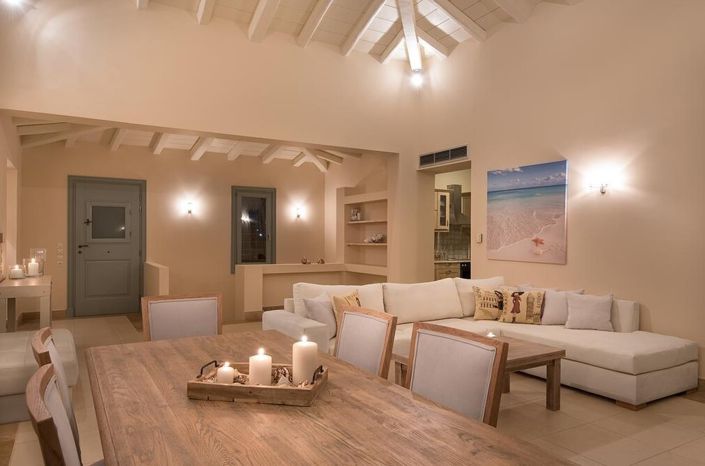 Image No.10-5 Bed Villa for sale