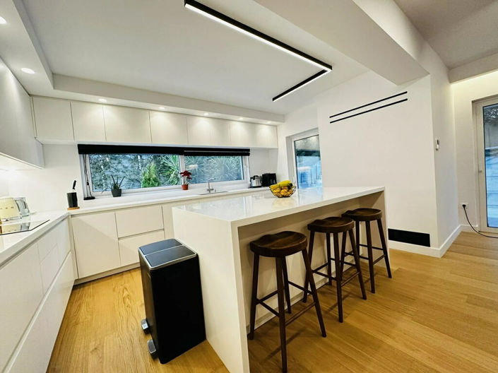 Image No.11-2 Bed Flat for sale