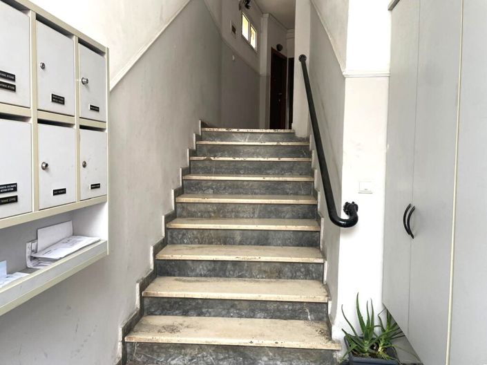 Image No.30-2 Bed Flat for sale