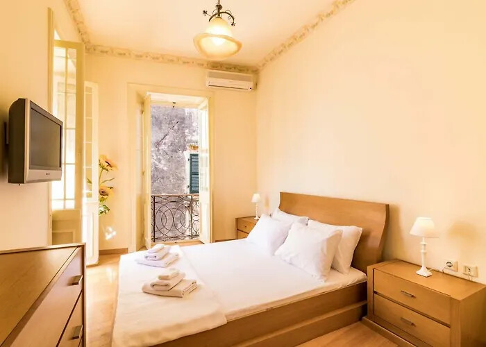 Image No.11-2 Bed Flat for sale