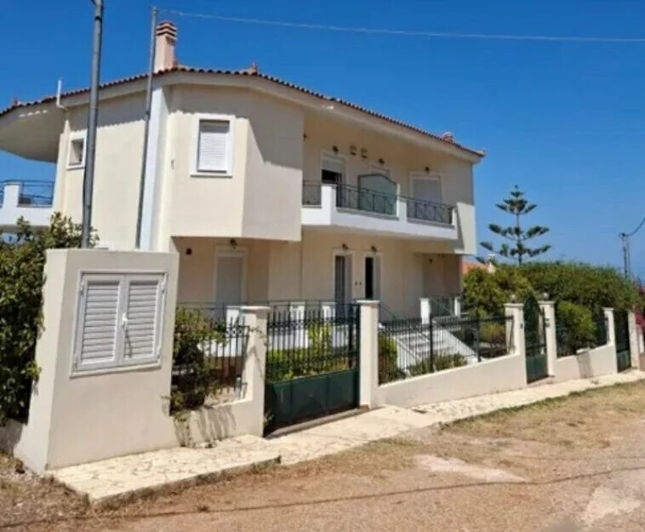 Image No.2-Maisonette for sale