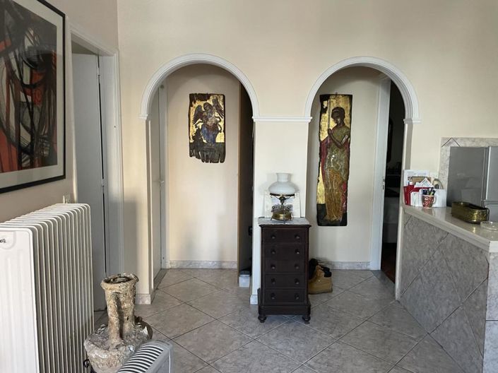 Image No.3-2 Bed Flat for sale