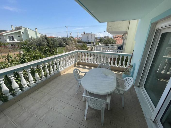 Image No.15-2 Bed Maisonette for sale