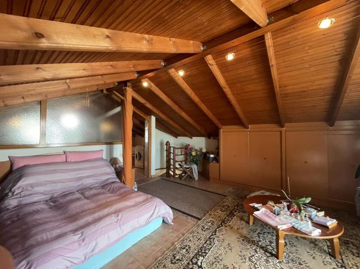 Image No.17-2 Bed Maisonette for sale