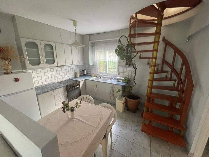 Image No.19-2 Bed Maisonette for sale