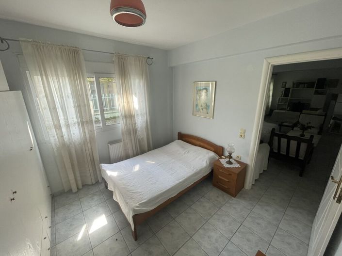 Image No.22-2 Bed Maisonette for sale