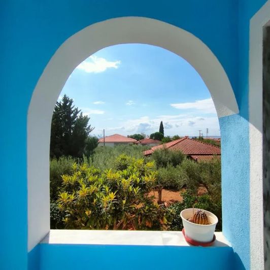 Image No.2-5 Bed Property for sale