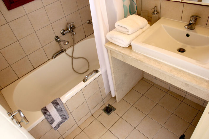 Image No.11-4 Bed Property for sale