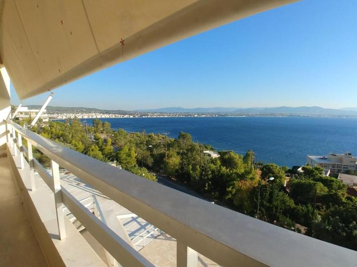 Image No.18-3 Bed Maisonette for sale