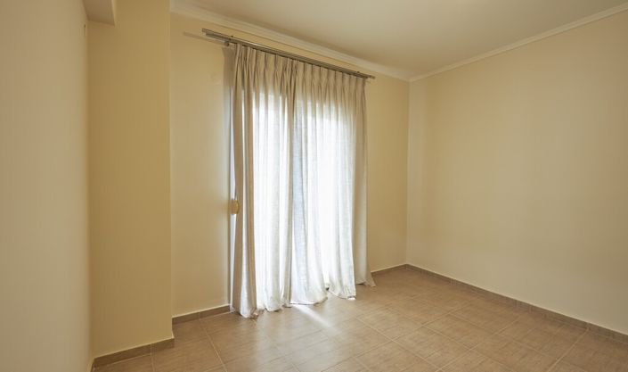 Image No.26-4 Bed Maisonette for sale