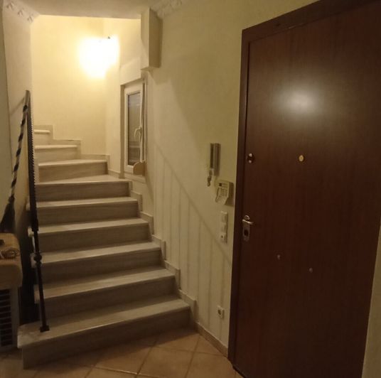 Image No.18-6 Bed Property for sale