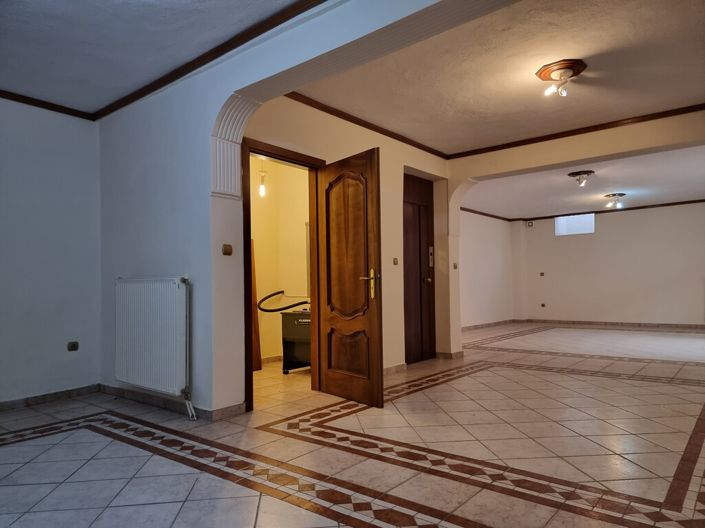 Image No.6-3 Bed Maisonette for sale